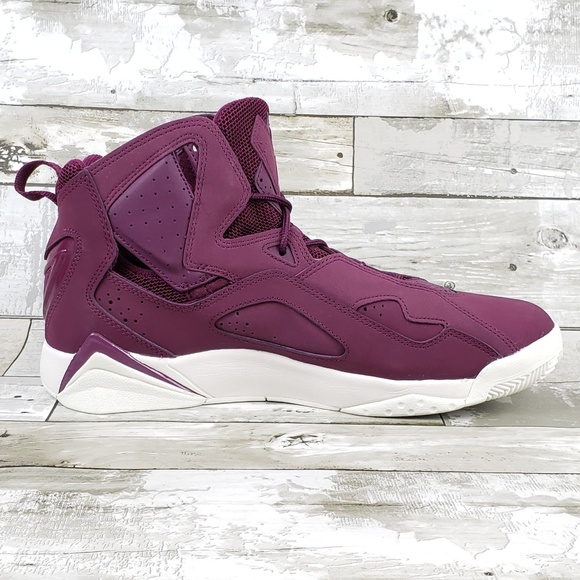 Jordan True Flight Mens Basketball Shoe Red Maroon - Picture 2 of 8
